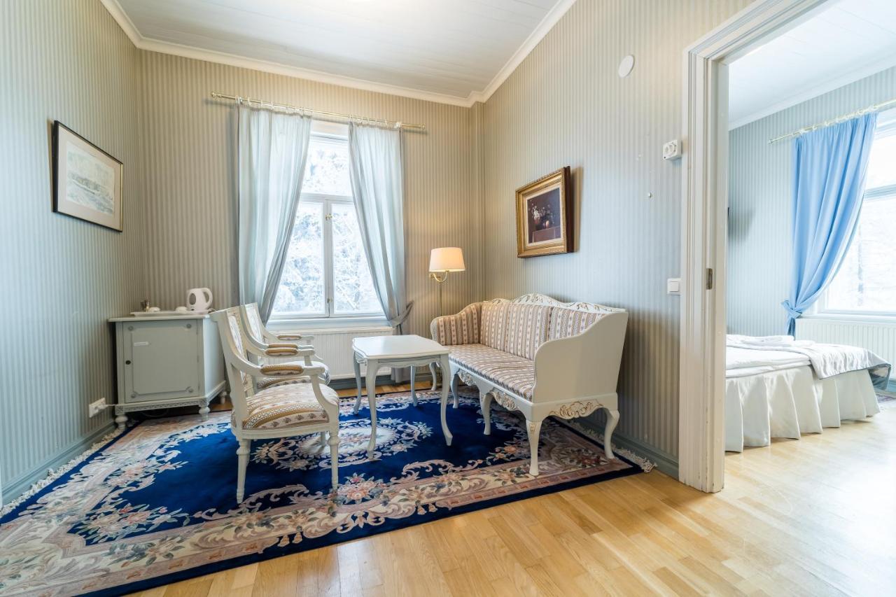 Karolineburg Manor House Hotel Kajaani