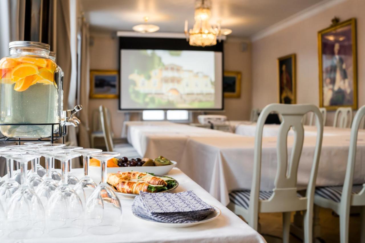 Karolineburg Manor House 3* Kajaani