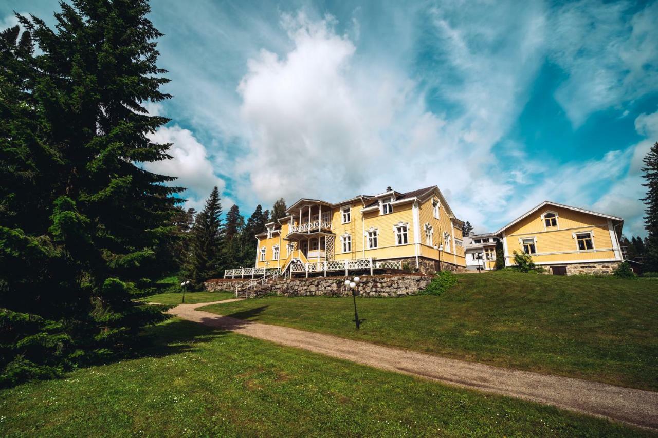 Hotel Karolineburg Manor House 3*